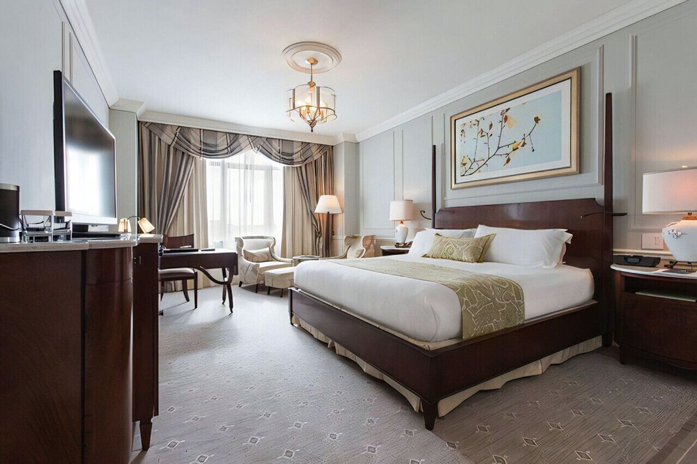 Photo of Bedroom in Charleston Historic District