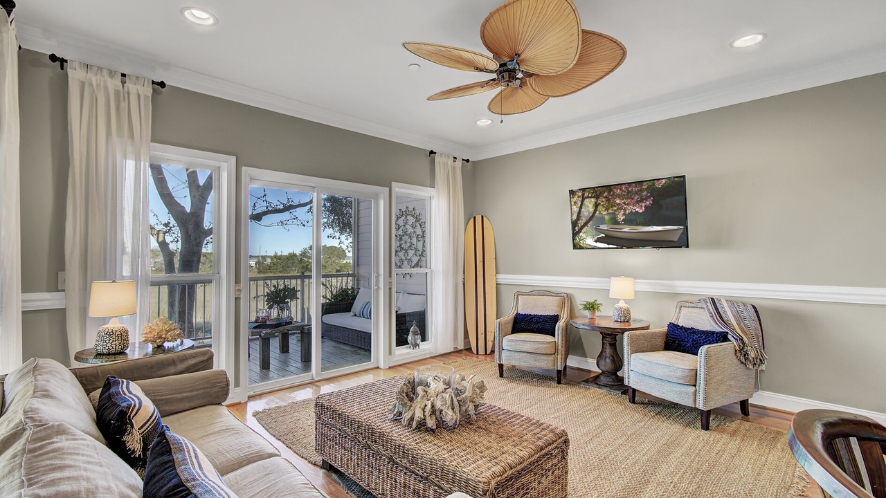 Photo of Livingroom in Sunset Point