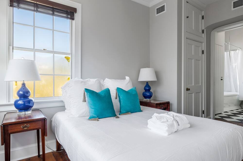 Photo of Bedroom in South of Broad