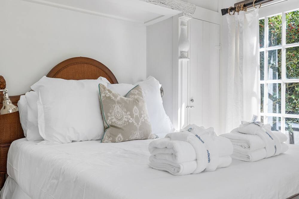 Photo of Bedroom in South of Broad