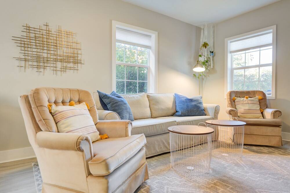 Photo of Livingroom in North Charleston