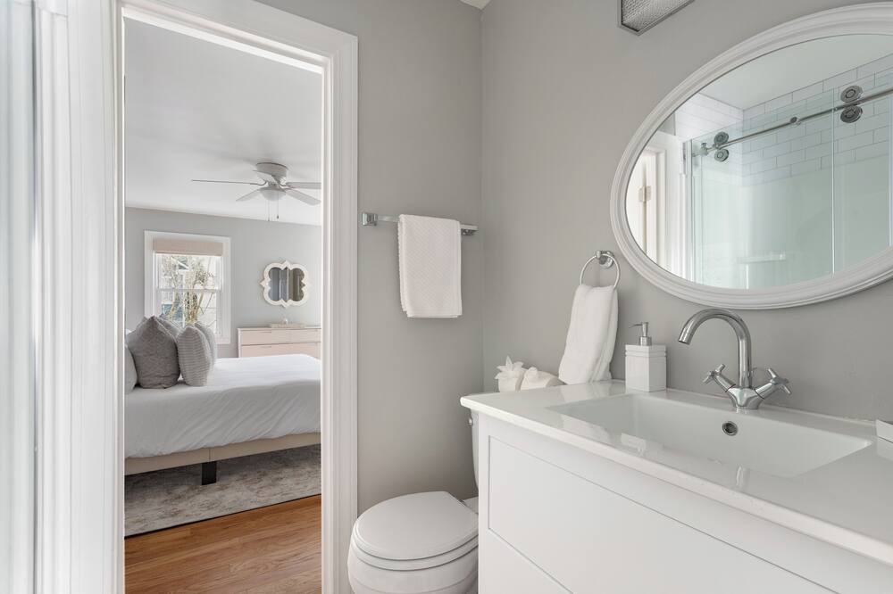 Photo of Bathroom in South of Broad