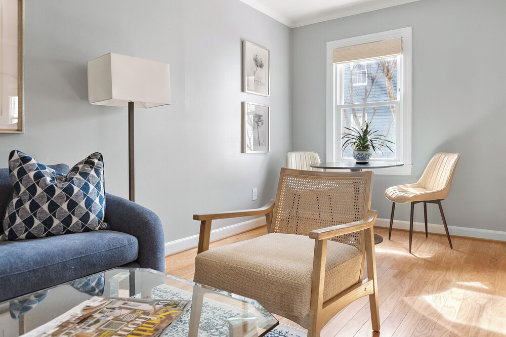 Photo of Livingroom in South of Broad