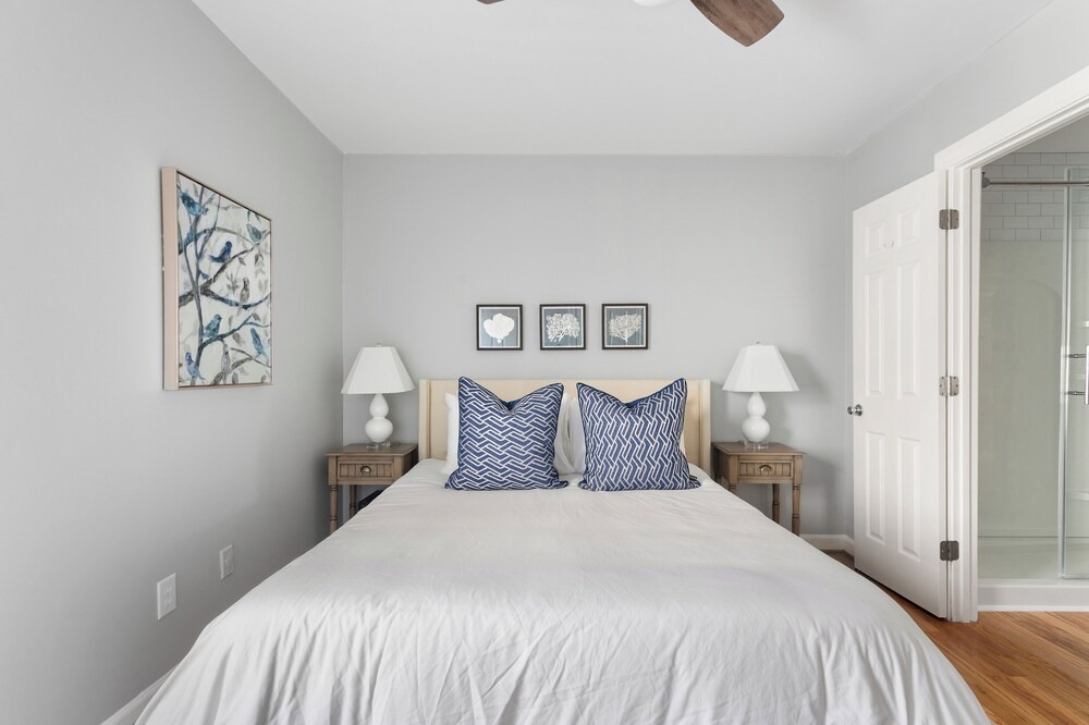 Photo of Bedroom in South of Broad