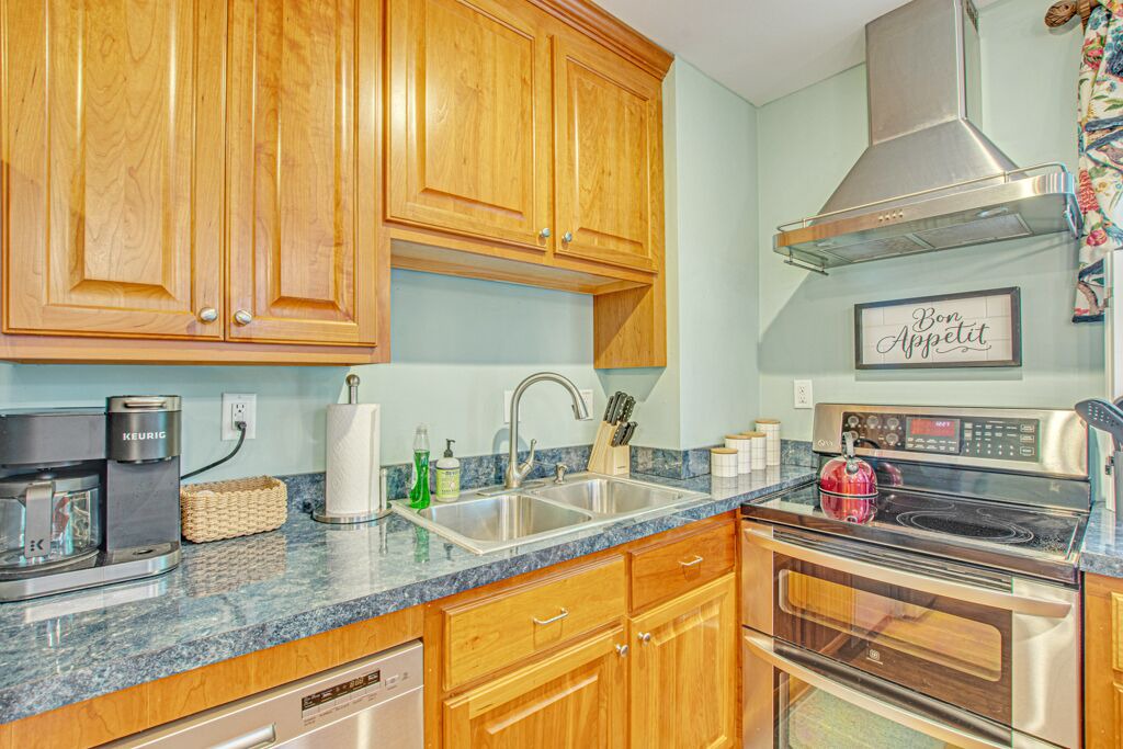 Photo of Kitchen in Summerville Historic District