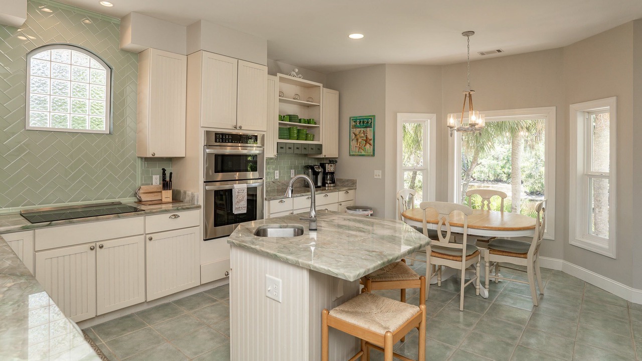 Photo of Kitchen in Deer Lake
