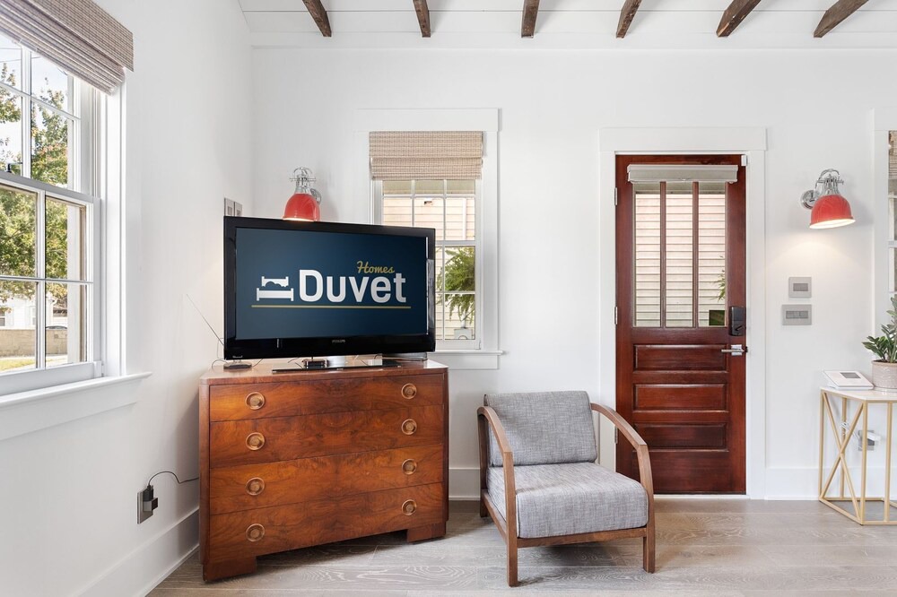 Photo of Livingroom in Westside