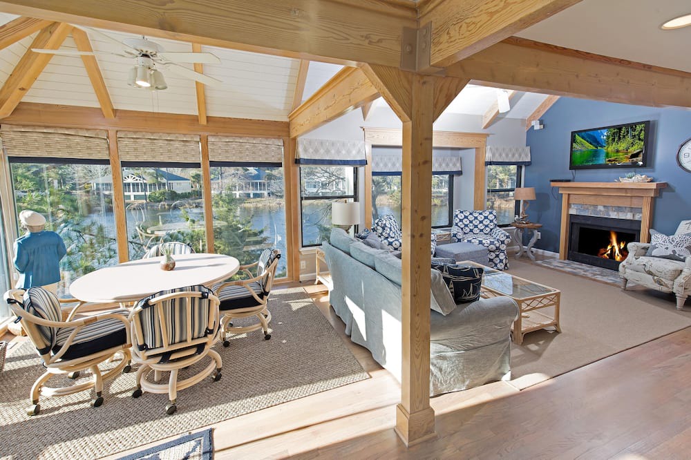 Photo of Livingroom in Litchfield by the Sea