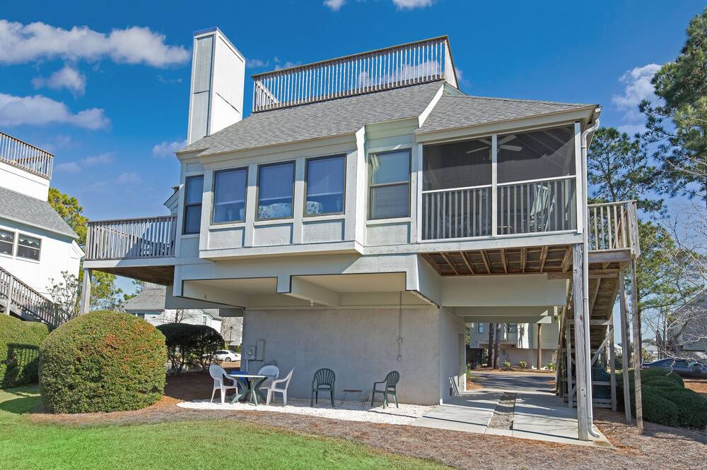 Photo of Outdoor in Litchfield by the Sea