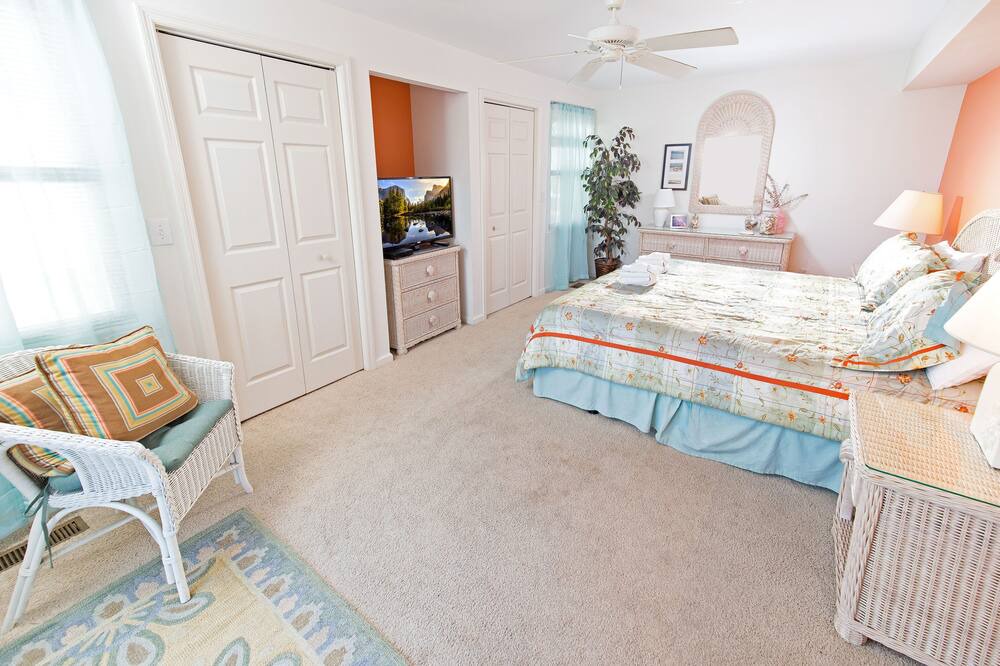 Photo of Bedroom in Litchfield by the Sea