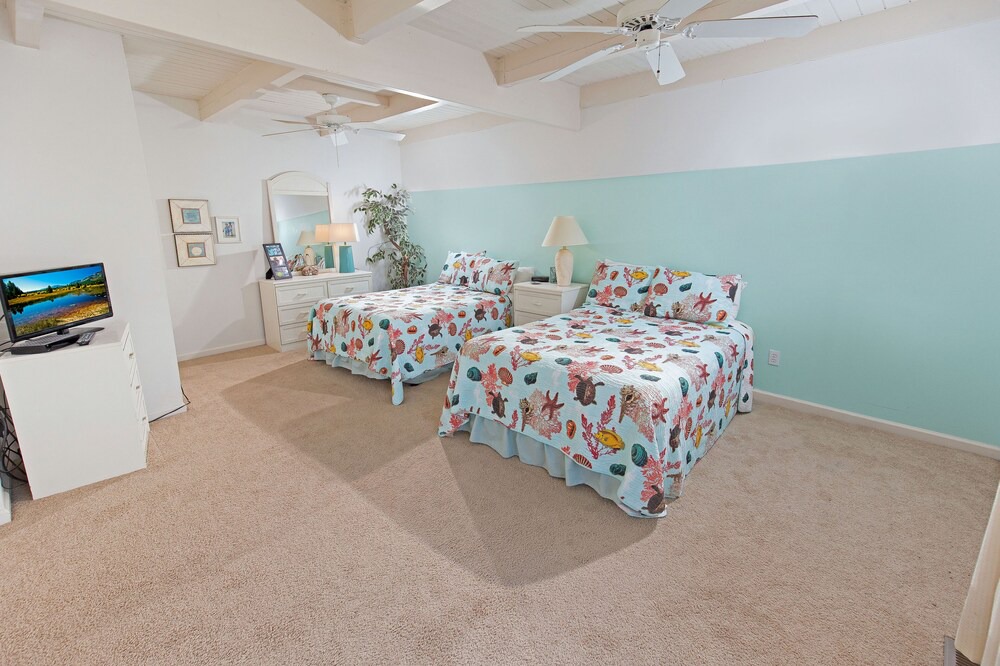 Photo of Bedroom in Litchfield by the Sea