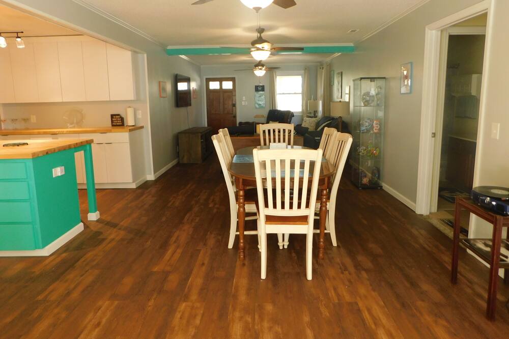 Photo of Bedroom in Eutawville