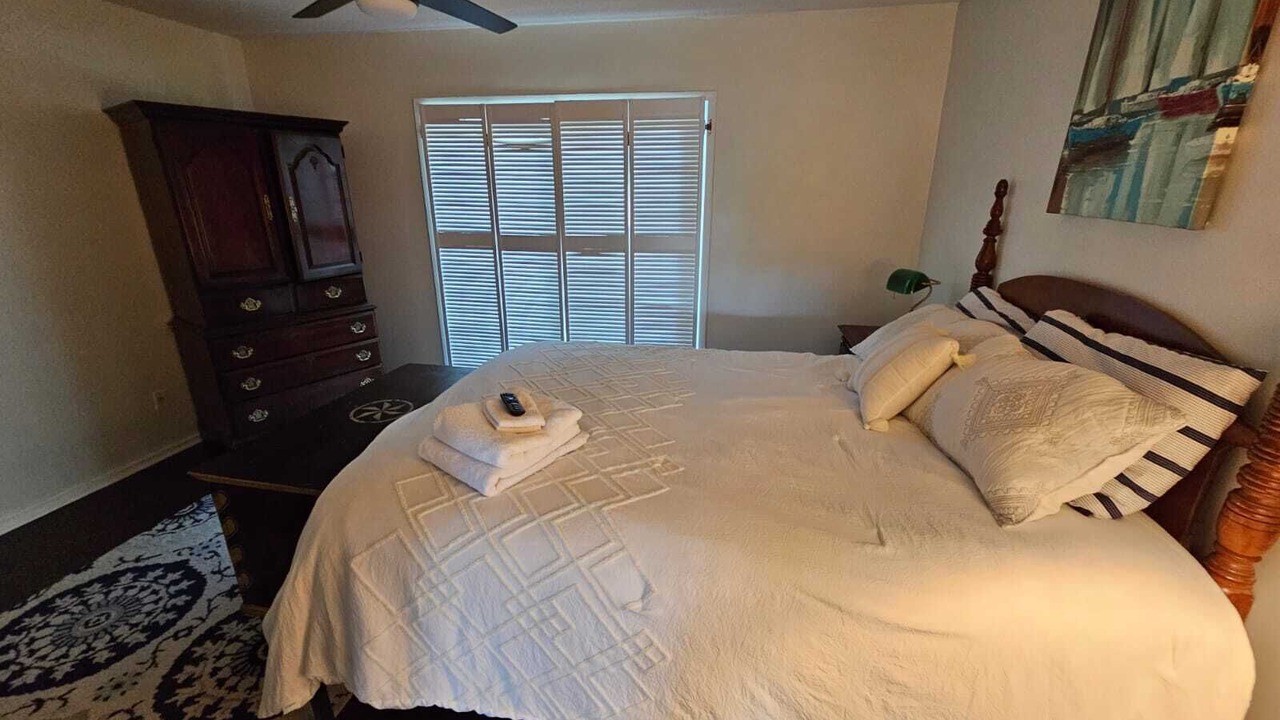 Photo of Bedroom in Hanahan