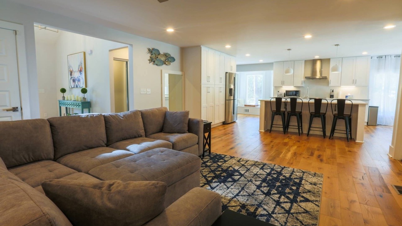 Photo of Livingroom in Mount Pleasant