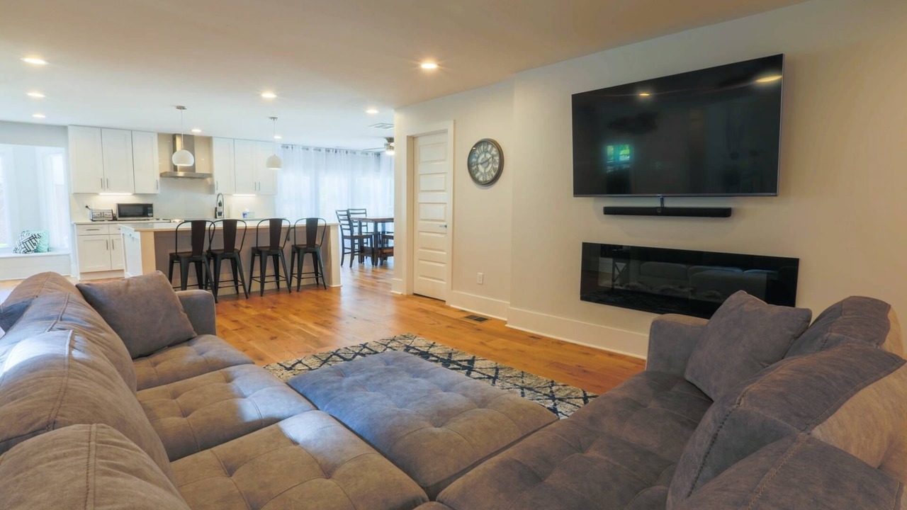 Photo of Livingroom in Mount Pleasant