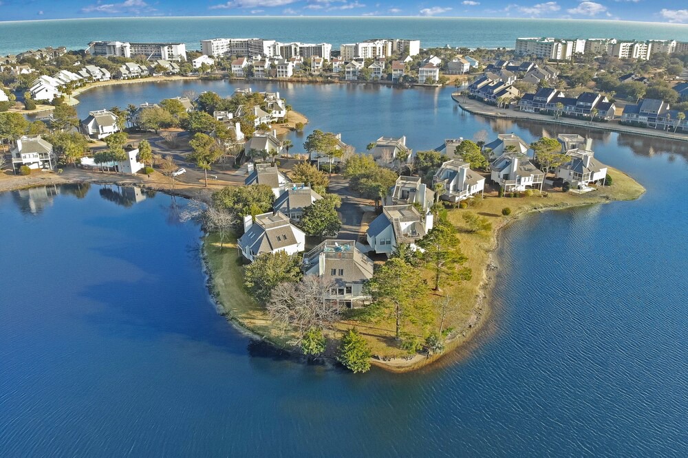 Photo of Outdoor in Litchfield by the Sea