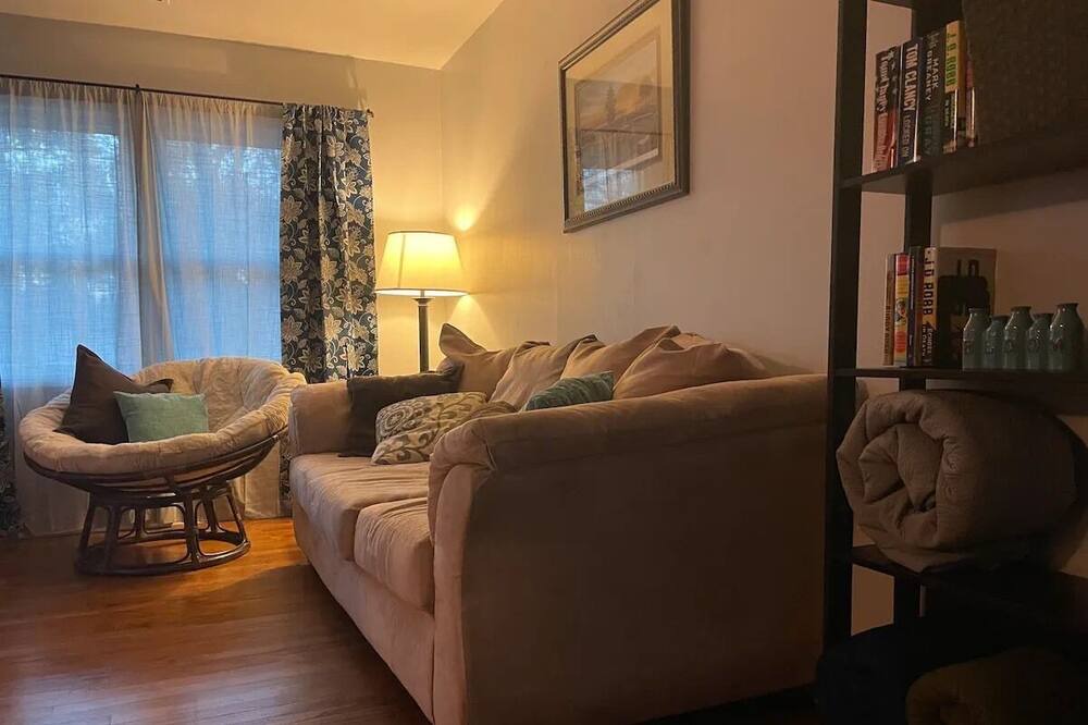 Photo of Livingroom in West Ashley