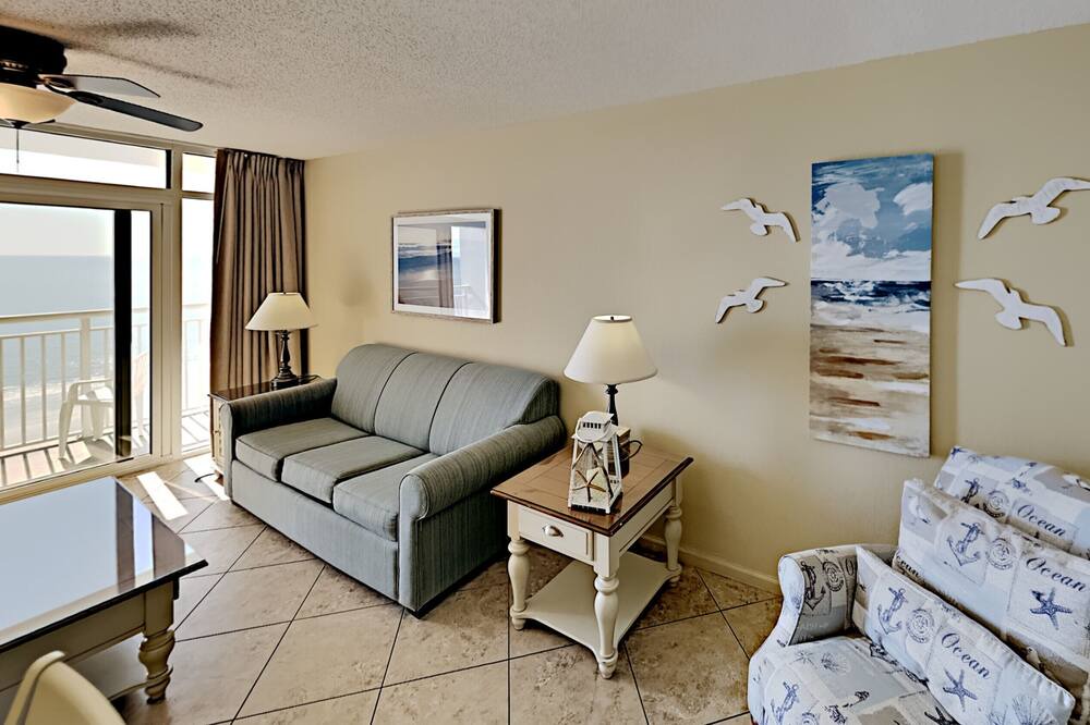 Photo of Livingroom in Myrtle Beach