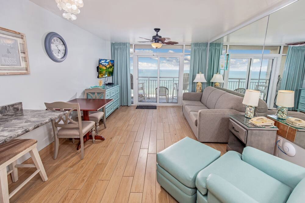Photo of Livingroom in Myrtle Beach