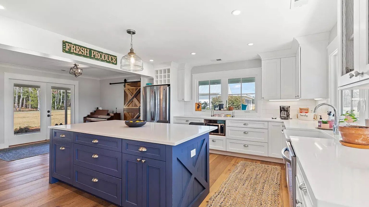 Photo of Kitchen in Debordieu Colony