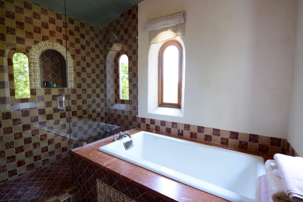 Photo of Bathroom in Sullivan's Island