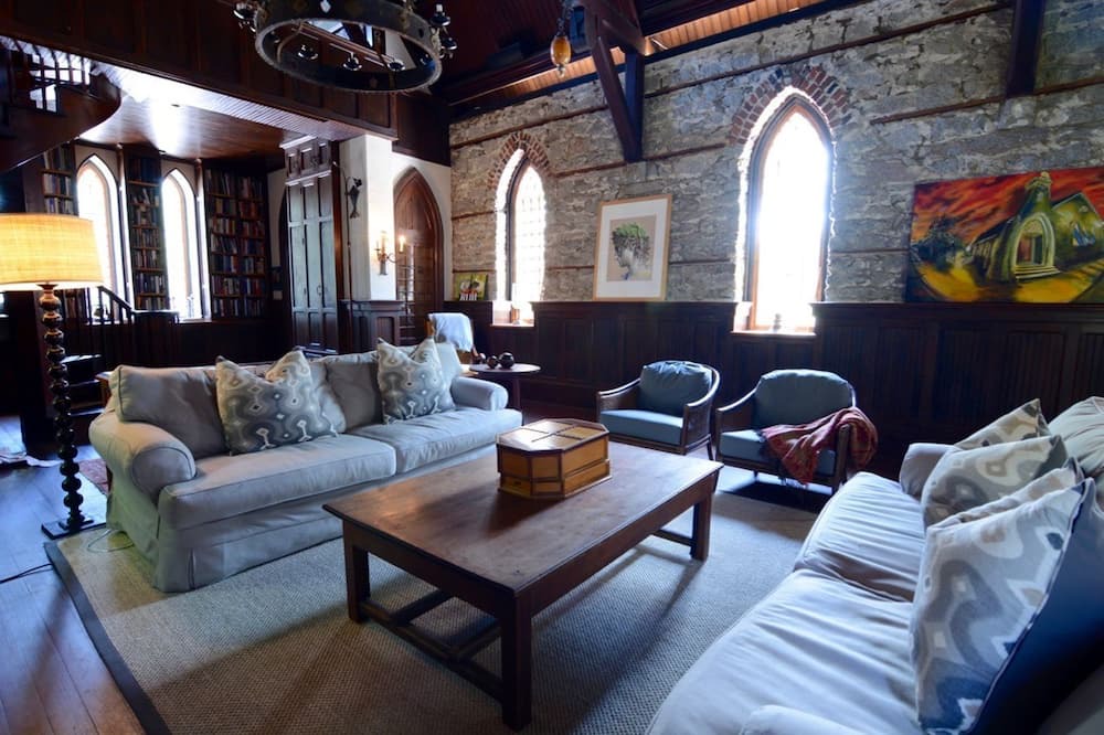 Photo of Livingroom in Sullivan's Island