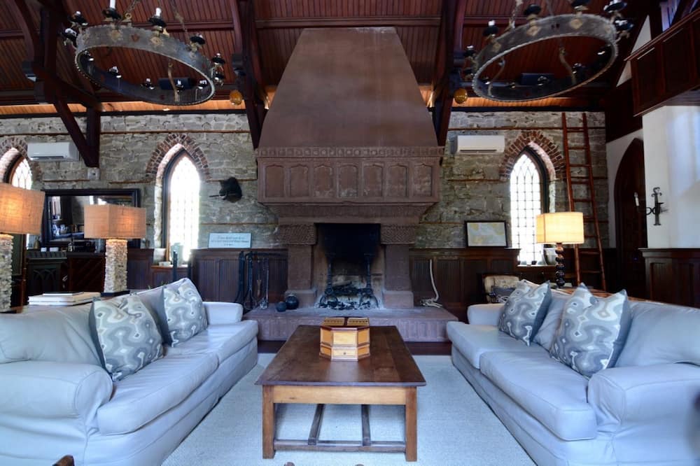 Photo of Livingroom in Sullivan's Island