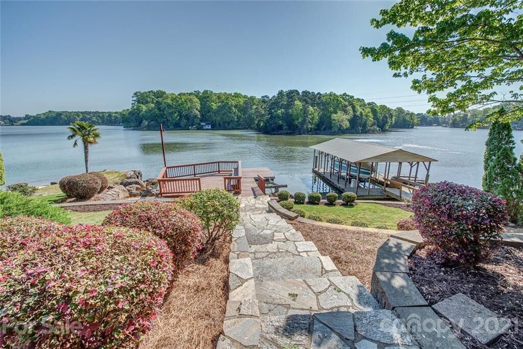 Photo of Outdoor in Steele Creek