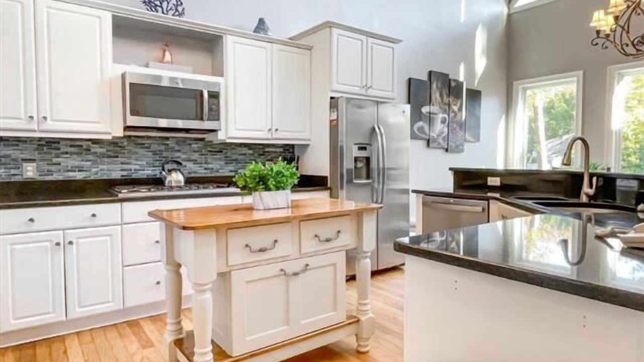 Photo of Kitchen in Lawton Woods
