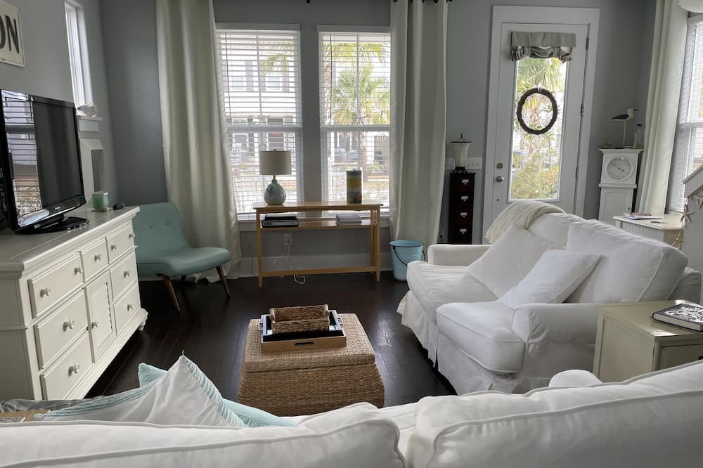 Photo of Livingroom in Summerville