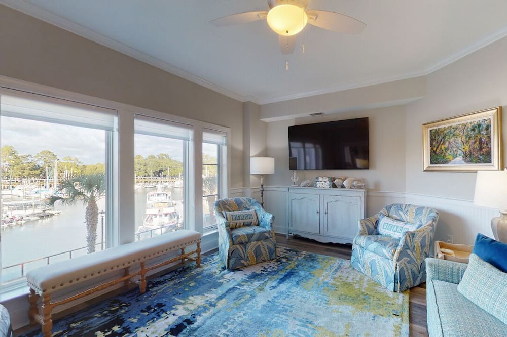 Photo of Bedroom in Shelter Cove