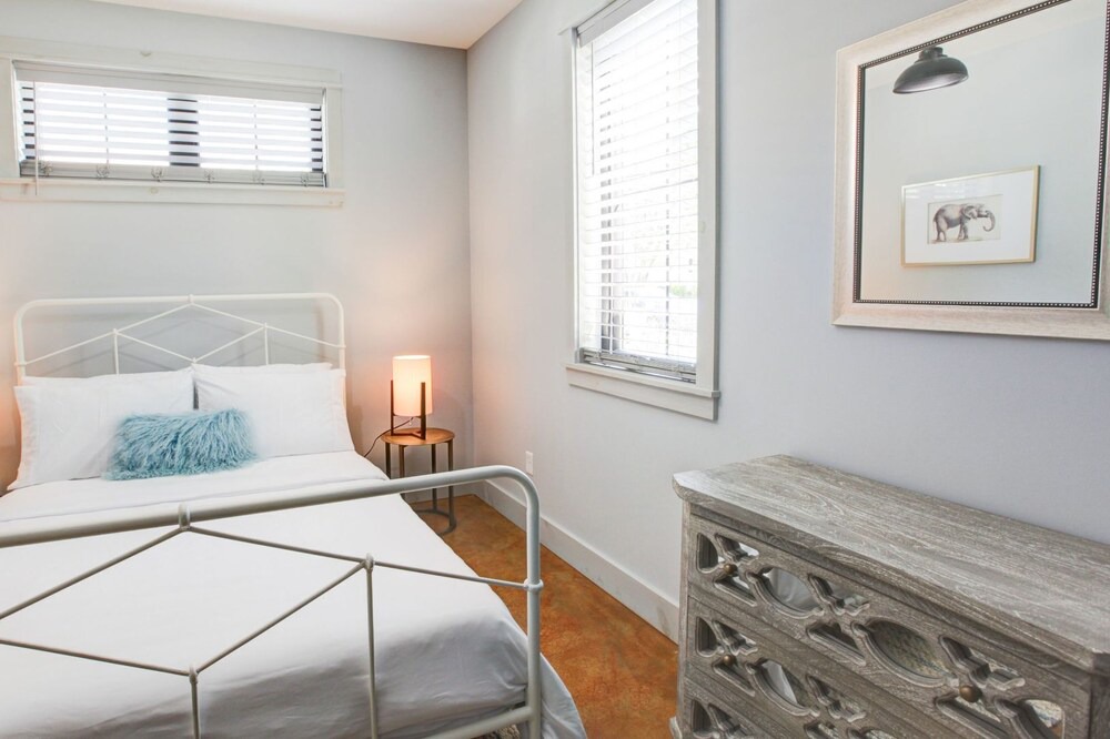 Photo of Bedroom in Optimist Park