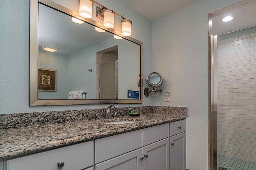 Photo of Bathroom in Arcadian Shores