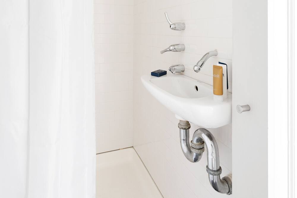 Photo of Bathroom in Radcliffeborough