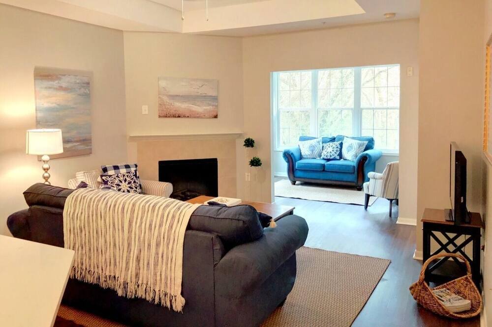 Photo of Livingroom in Johns Island