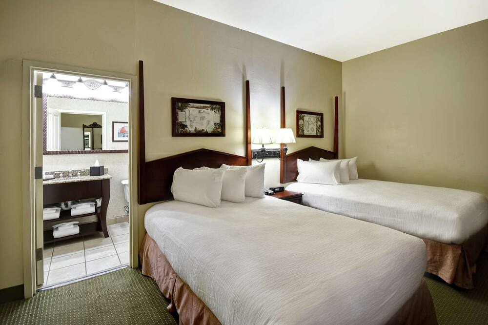 Photo of Bedroom in Downtown Charleston