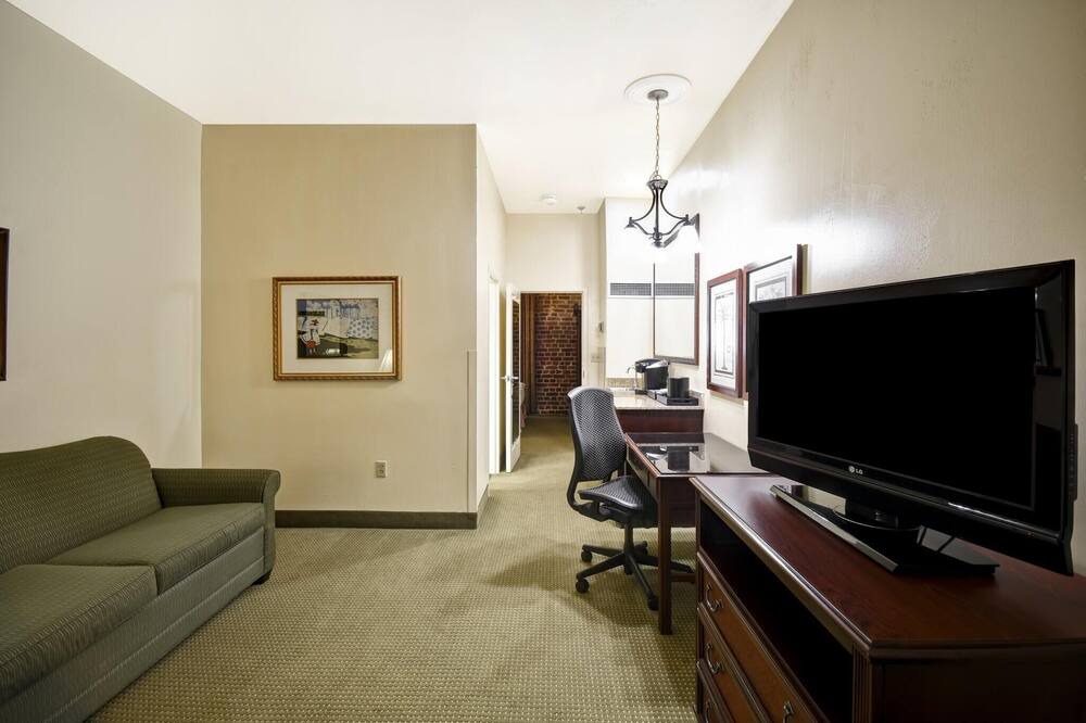 Photo of Livingroom in Downtown Charleston