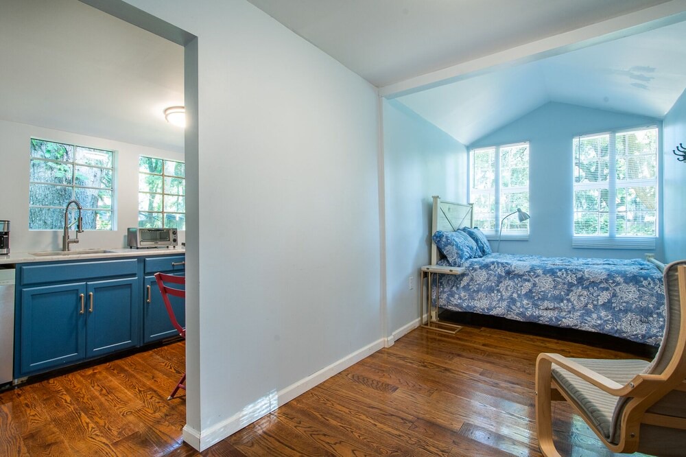 Photo of Bedroom in North Charleston