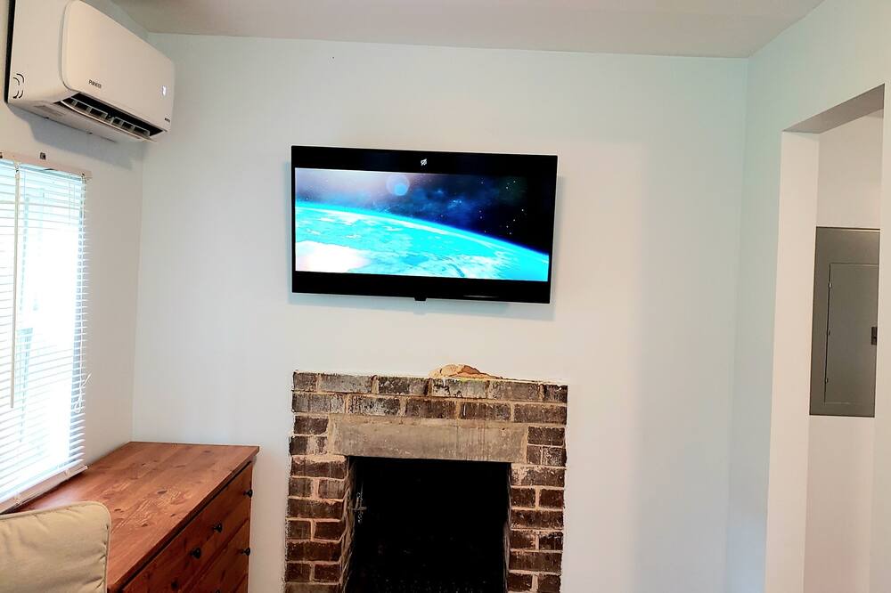 Photo of Livingroom in North Charleston