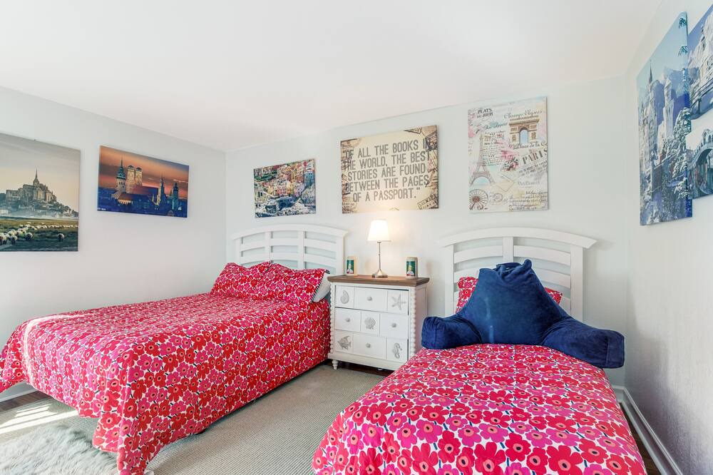 Photo of Others in Spinnaker Beachhouses