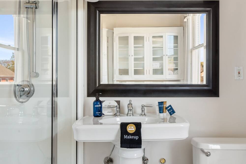 Photo of Bathroom in South of Broad