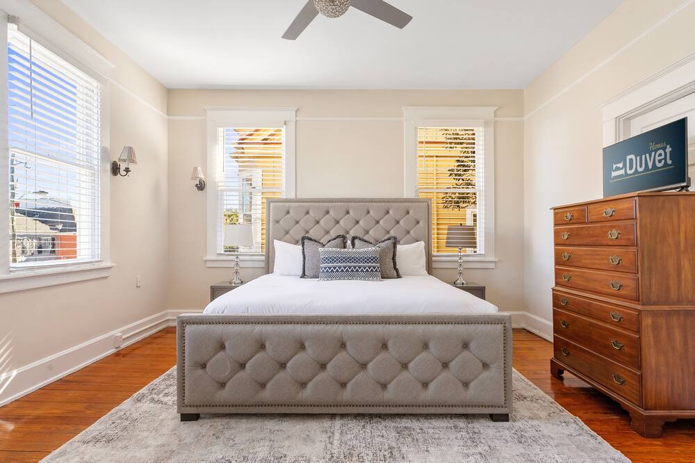 Photo of Bedroom in South of Broad