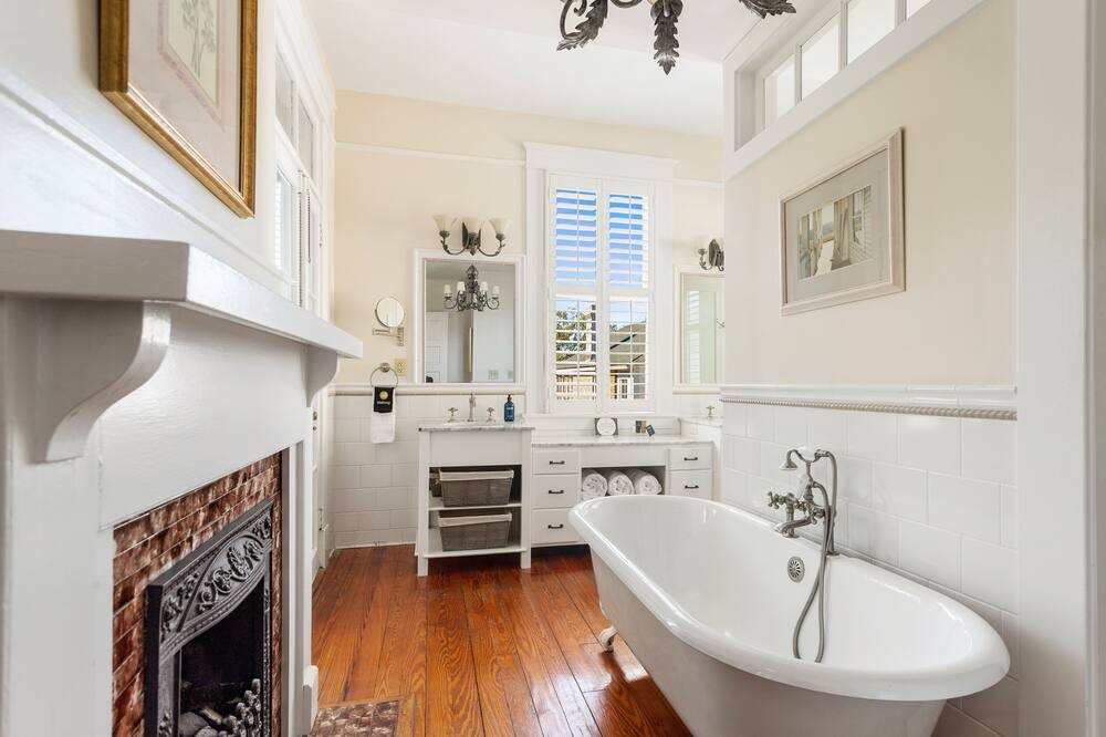 Photo of Bedroom in South of Broad