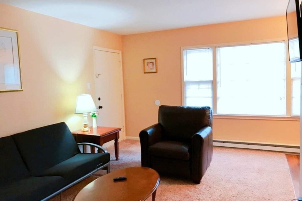 Photo of Livingroom in Downtown Greensboro