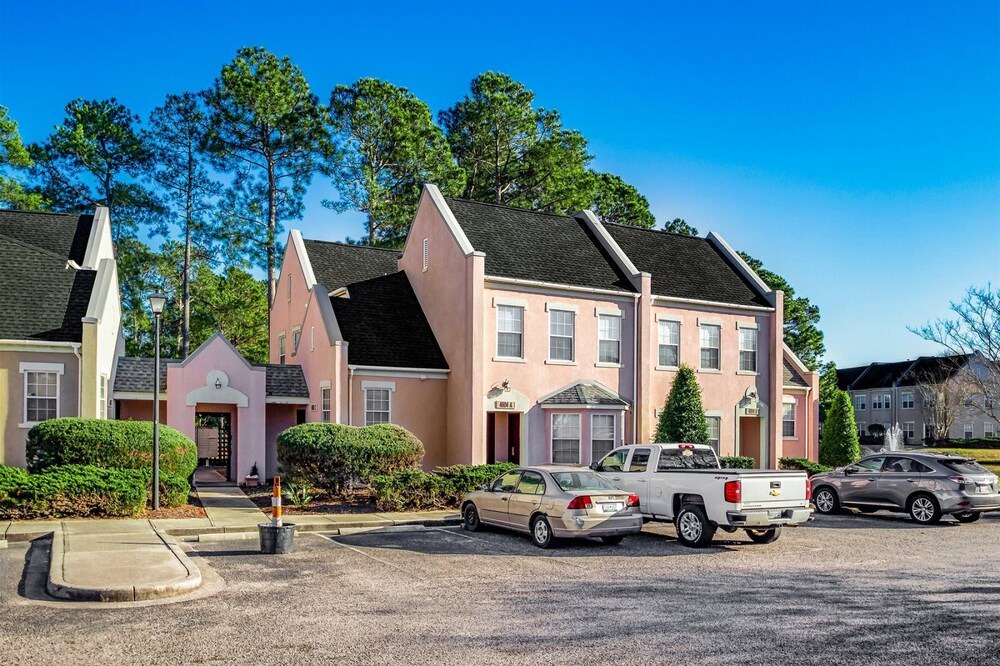 Photo of Outdoor in Red Hill