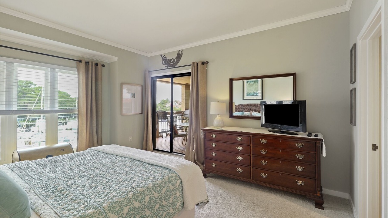 Photo of Bedroom in Shelter Cove