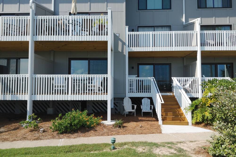 Photo of Outdoor in Oceanmarsh Subdivision