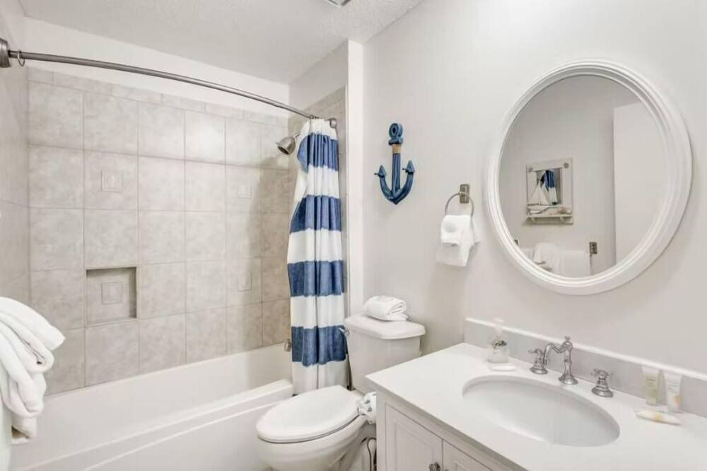 Photo of Bathroom in Seabrook Island