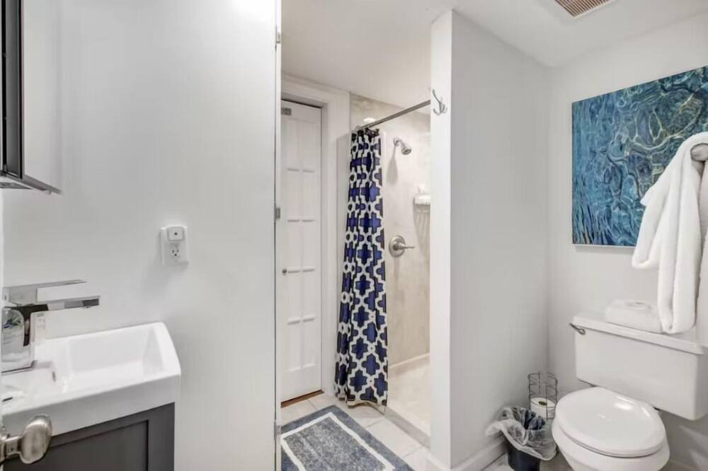Photo of Bathroom in Seabrook Island