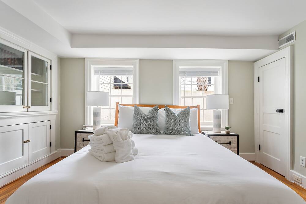 Photo of Bedroom in Downtown Charleston